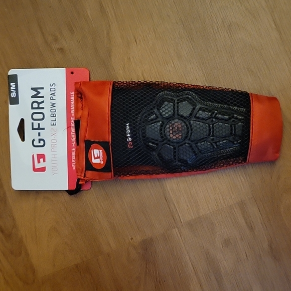 GForm Other Gform Pro X2 Youth Elbow Pads Small Medium Flexible